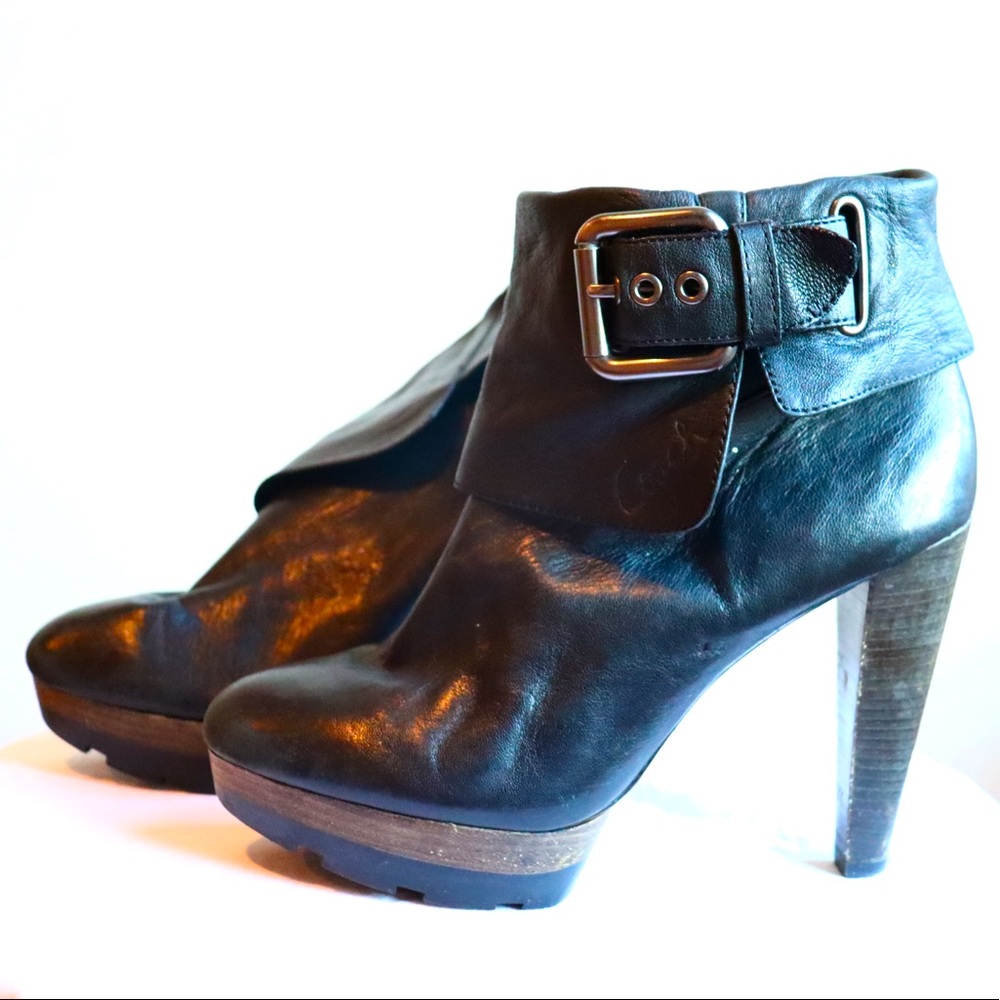 COACH BOOTIES